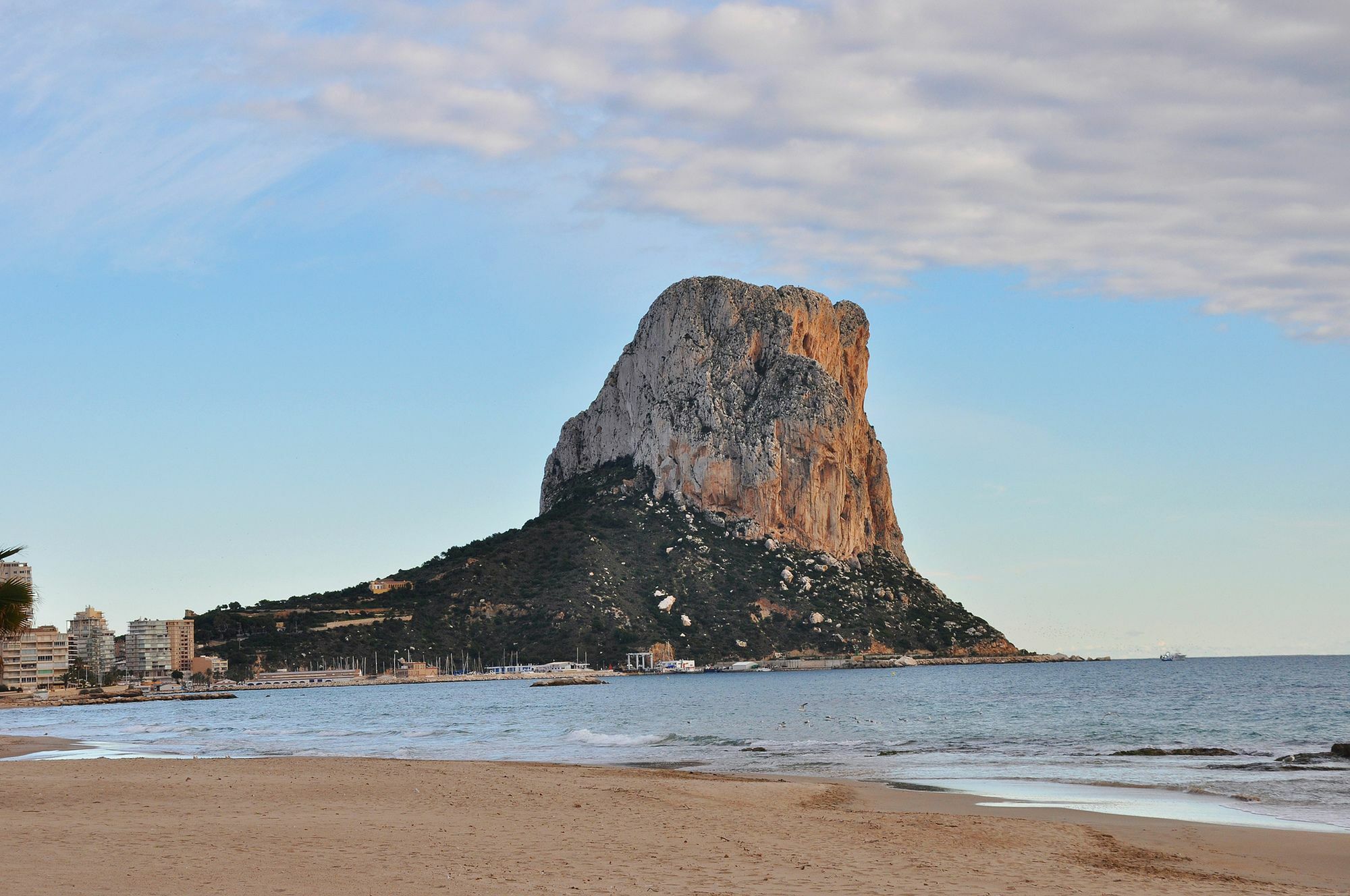 Homeincalpe La Reina Luaran gambar