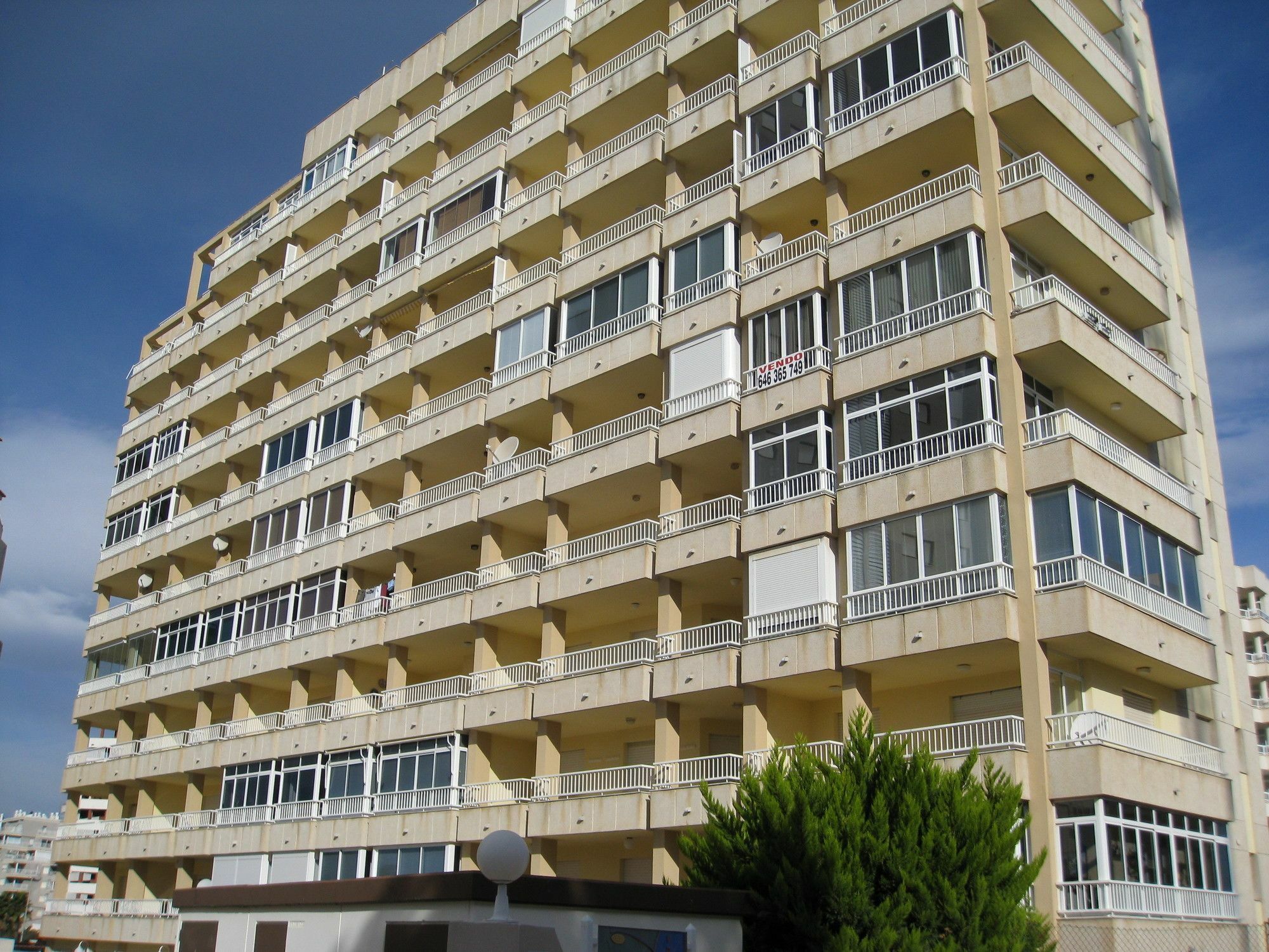 Homeincalpe La Reina Luaran gambar